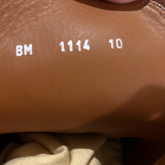 Authentic Louis Vuitton Leather boots - Picture 6 of 10